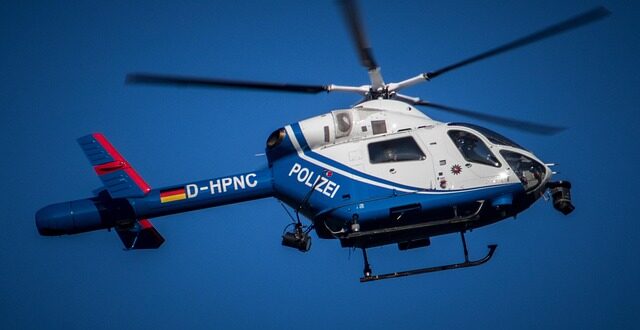 helicopter 4742196 640